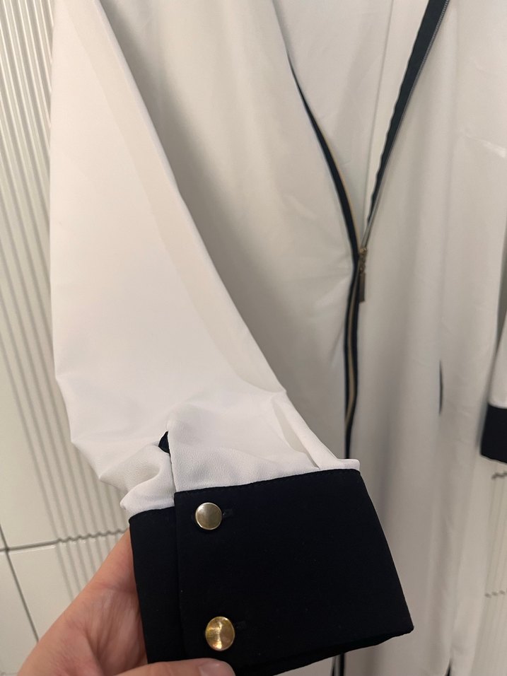 Gri Detaylı Beyaz  Ceketi - Görsel 4