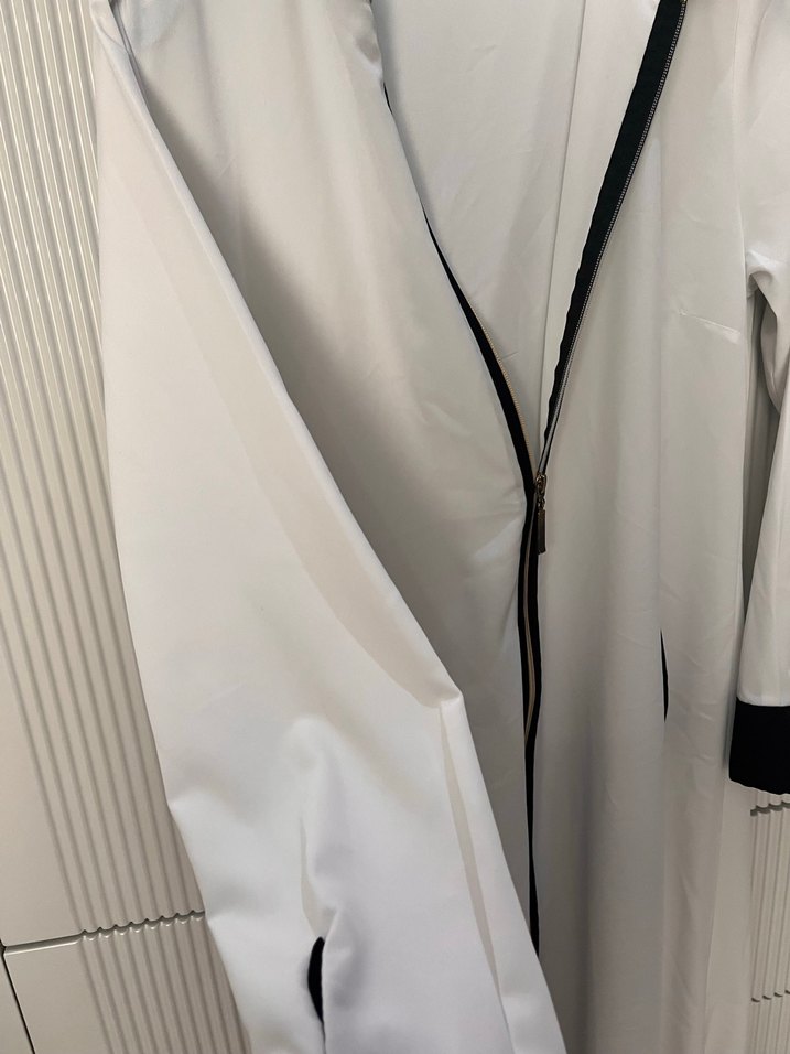 Gri Detaylı Beyaz  Ceketi - Görsel 3