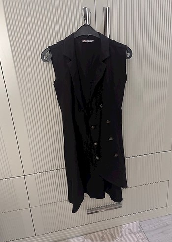 Kadın Siyah Düğmeli Kolsuz Uzun yelek - Görsel 4