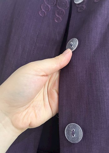 Mor Nakışlı Düğmeli Midi pardesü - Görsel 4