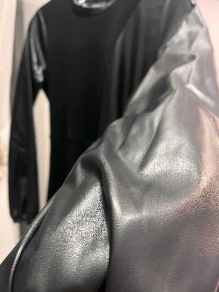 Siyah Deri Detaylı Uzun Kollu Kadın Triko Elbise - Görsel 3