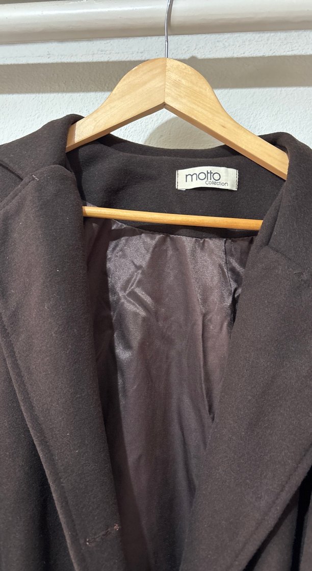 Kemerli Uzun Kahverengi Kadın Kaban - Görsel 2