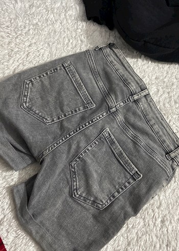 Gri Mini Kadın Denim Şort - Görsel 2