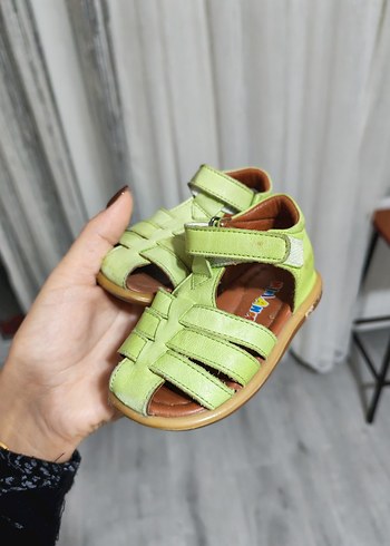 Kız Çocuk Yeşil Tokalı Sandalet - Görsel 2