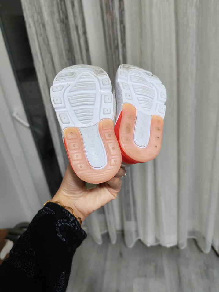 kız bebek Beyaz Spor Ayakkabı Velcro Bağcıklı nıke - Görsel 3