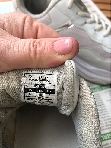 38 Beden beyaz Renk Pierre cardin spor ayakkabısı