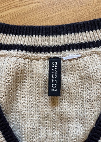 V Yaka Bej Örme Kadın Süveter - Görsel 2