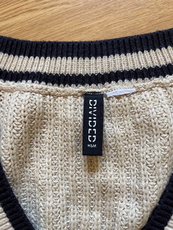 V Yaka Bej Örme Kadın Süveter - Görsel 2