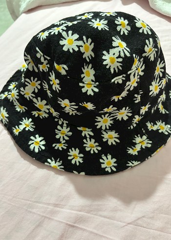 Siyah Papatya Desenli Kadın Şapka - Görsel 2