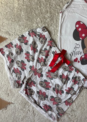 Minnie Baskılı Kadın Mini Pijama Takımı - Görsel 3