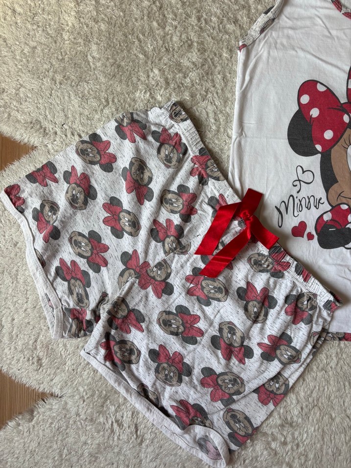 Minnie Baskılı Kadın Mini Pijama Takımı - Görsel 3
