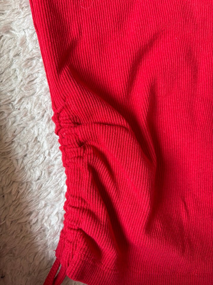 Kırmızı Kadın Büzgülü Atlet - Görsel 3