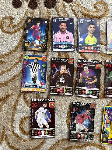 Diğer 16 adet futbolcu kartı