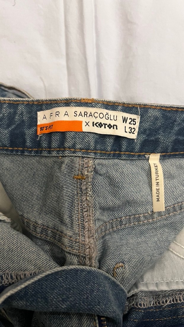 Düğmeli Mavi Midi Kadın Jean - Görsel 2