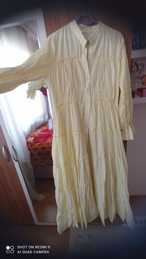 Uzun Kollu Sarı Keten Pilili Bohem Elbise - Görsel 4