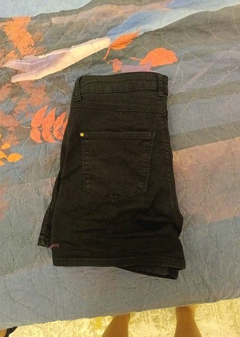 LC Waikiki Kadın Siyah Loose Fit Mini Denim Şort