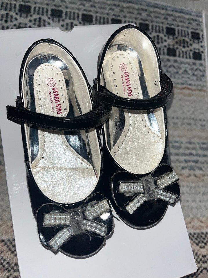 Kız Çocuk Siyah Gotik Tokalı Babet - Görsel 4