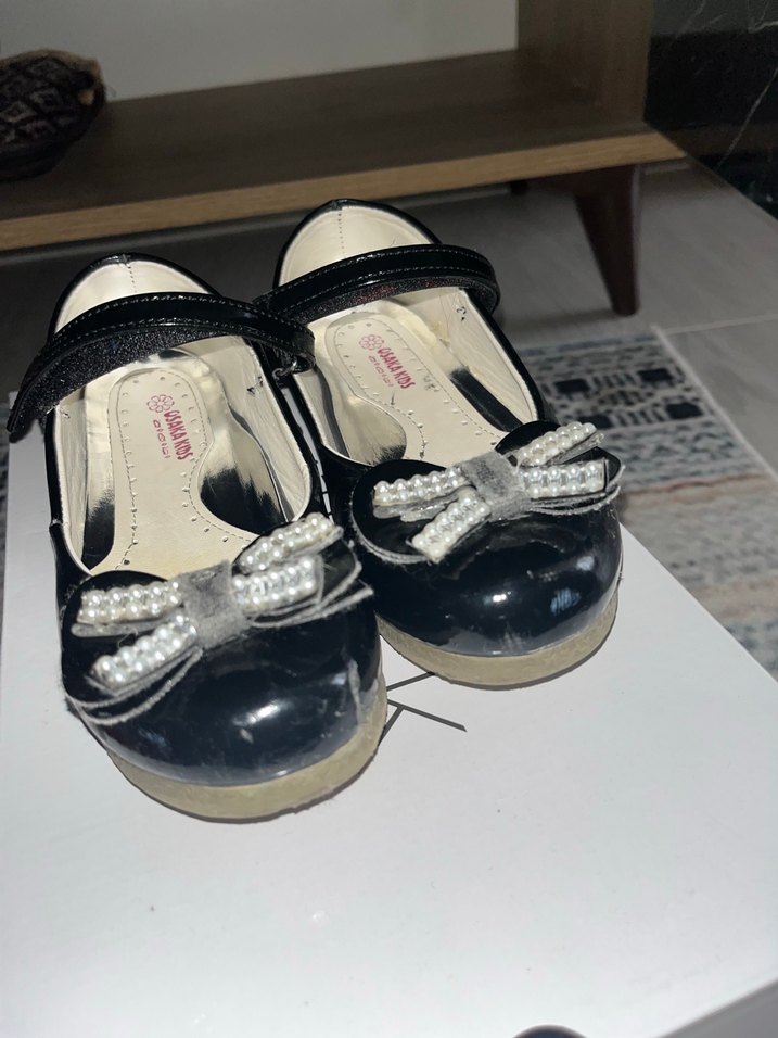 Kız Çocuk Siyah Gotik Tokalı Babet - Görsel 3