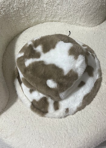 Kahverengi Beyaz Peluş Kadın Şapka