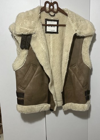Zara Kürk Detaylı Süet Kısa Kadın Yelek