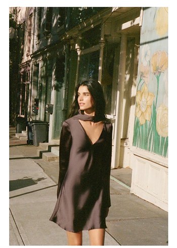 Zara saten viral elbise - Görsel 7