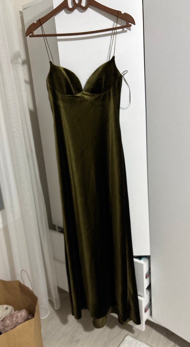 Parlak Haki V Yaka Uzun Kadın Elbise - Görsel 4