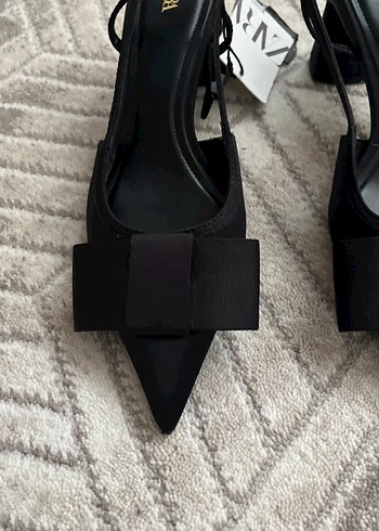 Zara Zara Siyah Tokalı Stiletto Kadın Ayakkabı