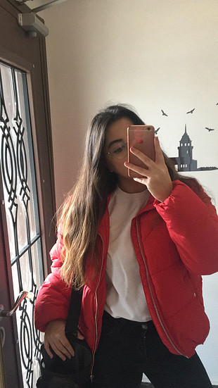 Bershka kırmızı mont