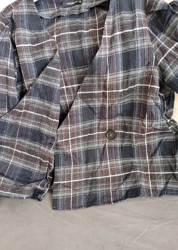 kışlık gömlek şeklinde mini yandan iç ve dış düğmeli ceket - Görsel 5