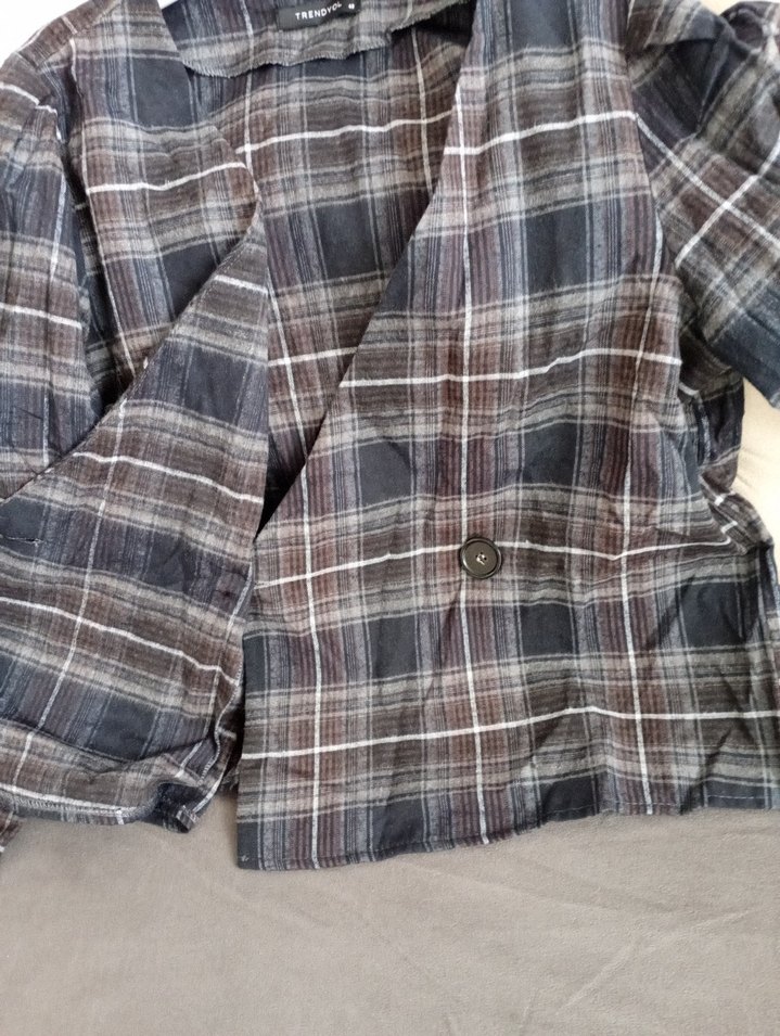 kışlık gömlek şeklinde mini yandan iç ve dış düğmeli ceket - Görsel 5