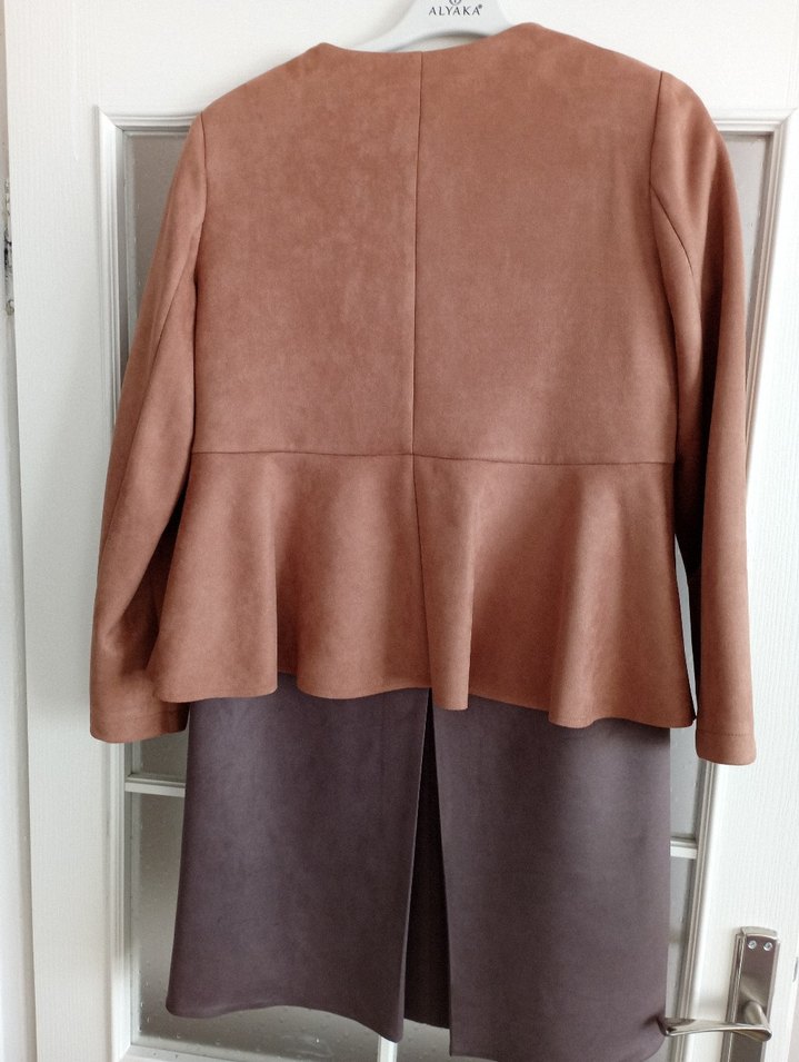 süet kumaş ceketli etek takim - Görsel 2