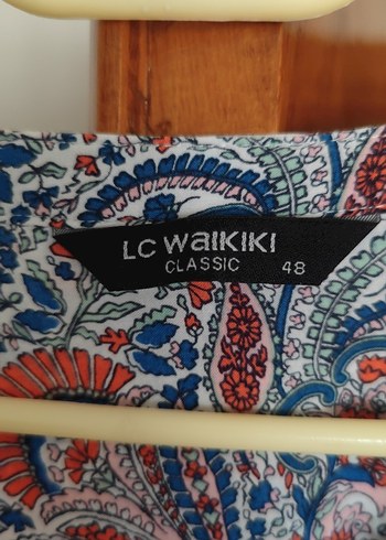LC Waikiki Bohem Uzun Kollu V Yaka Salaş Bluz
