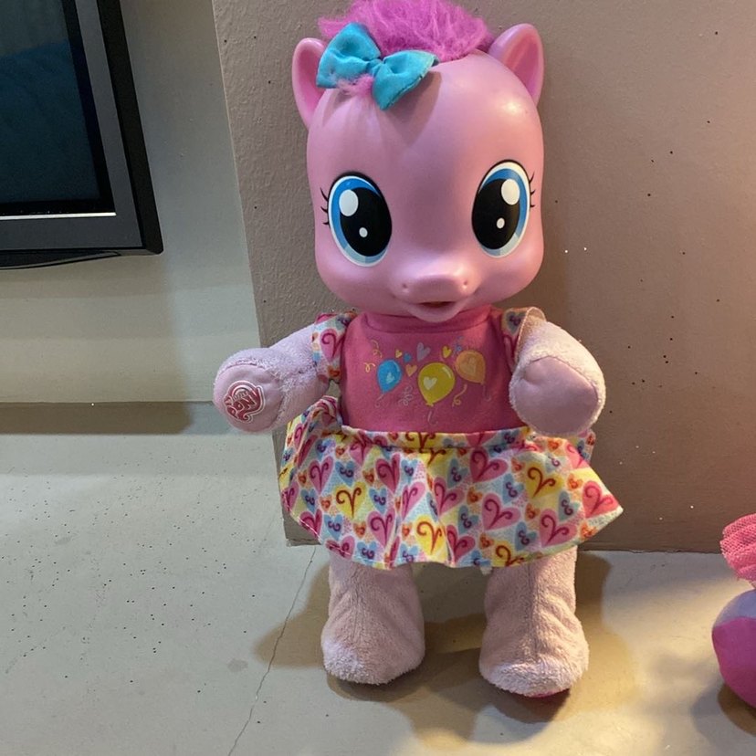 My little pony konusan pinkie pie - Görsel 3