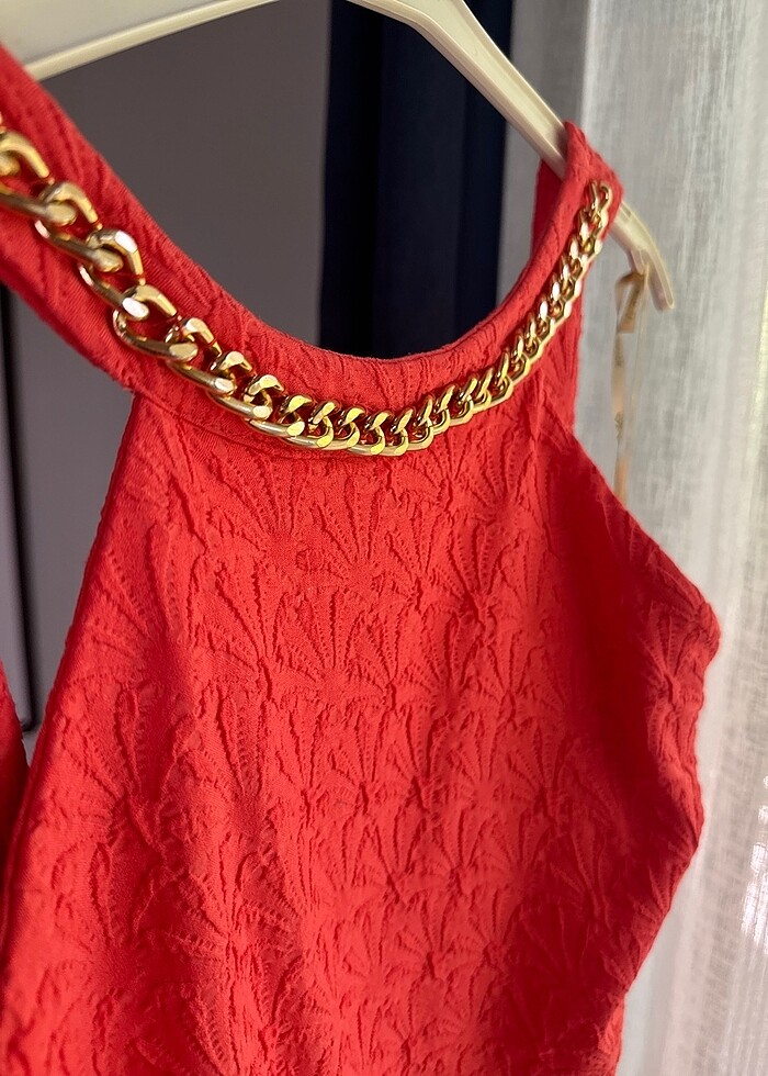 Derin sırt dekolteli elbise - Görsel 5