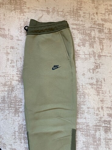 Nike Tech