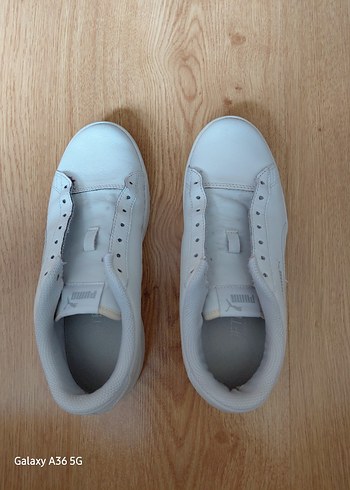 Beyaz Kadın Dolgu Topuklu Minimalist Spor Ayakkabı