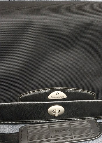 Orijinal Samsonite Siyah Yılan Desenli Kadın Çantası