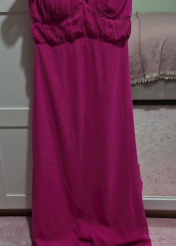 Trendyolmilla Fuşya Pembe V Yaka Fırfırlı Uzun Abiye Elbise - Görsel 5