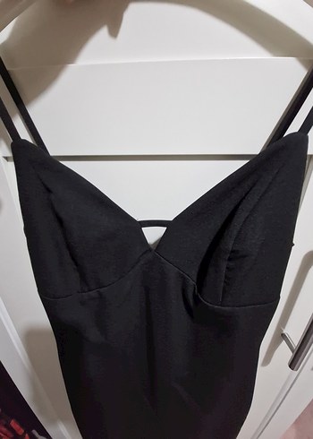 Trendyolmilla Siyah V Yaka İnce Askılı Midi Elbise - Görsel 8