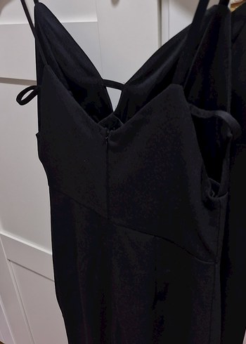 Trendyolmilla Siyah V Yaka İnce Askılı Midi Elbise - Görsel 5