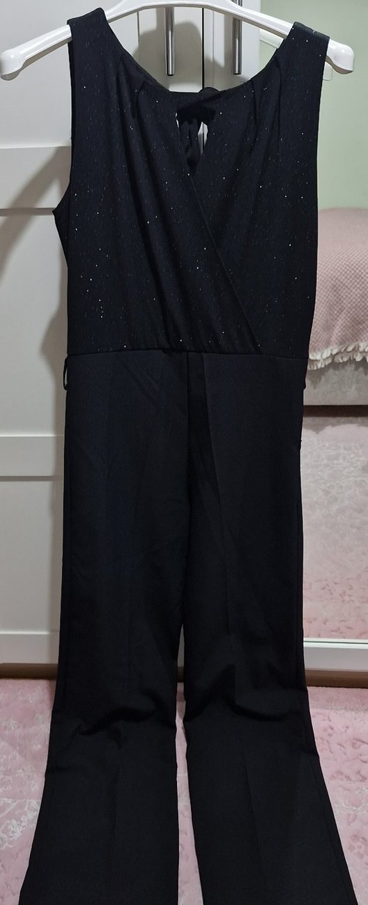 Siyah Üstü Sim Detaylı Kumaştan 0 Kollu Kumaş Pantolonlu Tulum - Görsel 2