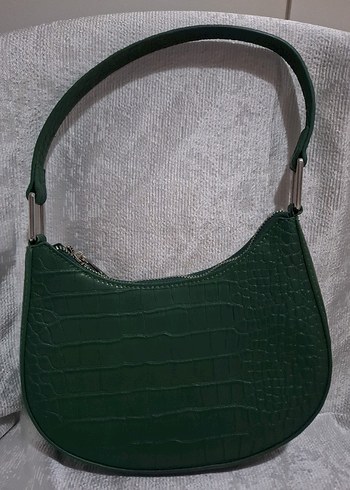 Pull and Bear Koyu Yesil Kroko Desenli Mini Omuz Cantasi