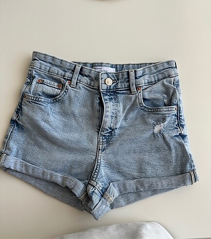 Bershka Şort - 36 Beden