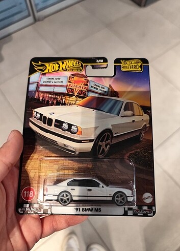 Hot whells bmw m5