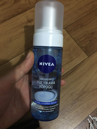 Nivea yüz yıkama köpüğü