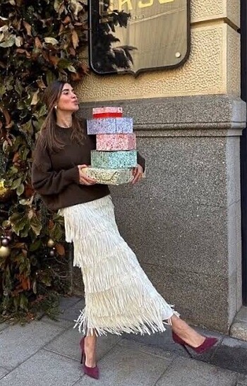 Zara püsküllü etek