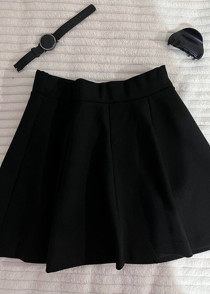 Siyah Pileli Etek - Görsel 2