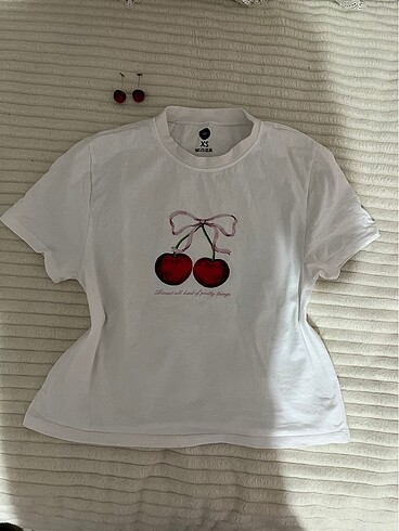 Kiraz Desenli T-shirt