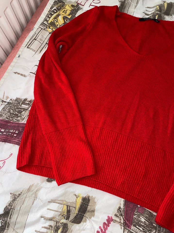 Kırmızı V Yakalı Kadın Triko Kazak - Görsel 3