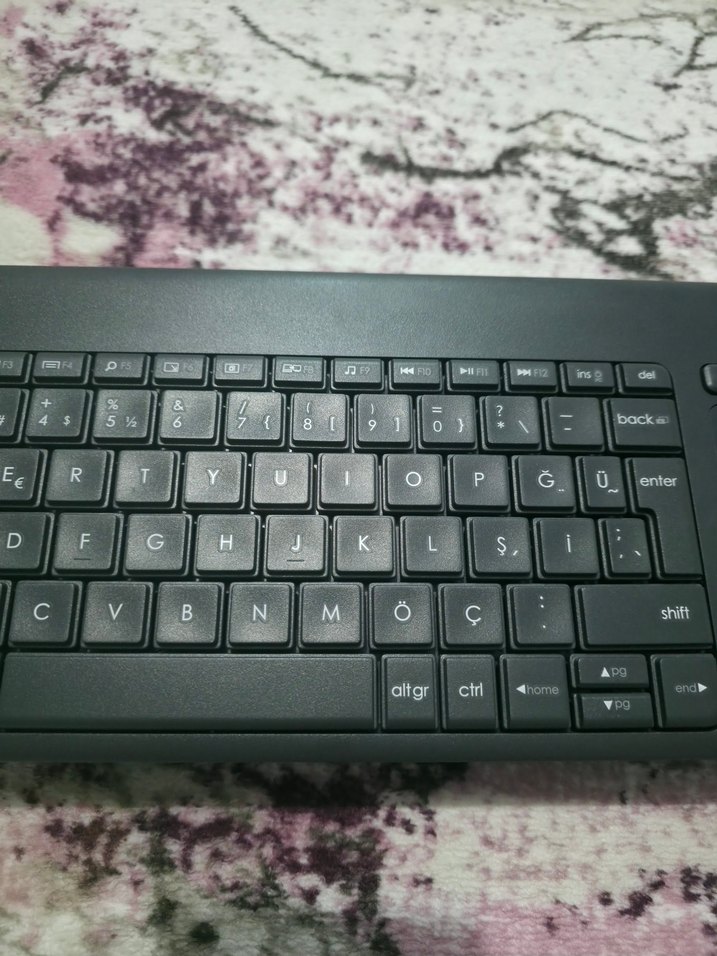 Logitech MEDIA K400 Plus Kablosuz Klavye - Görsel 5